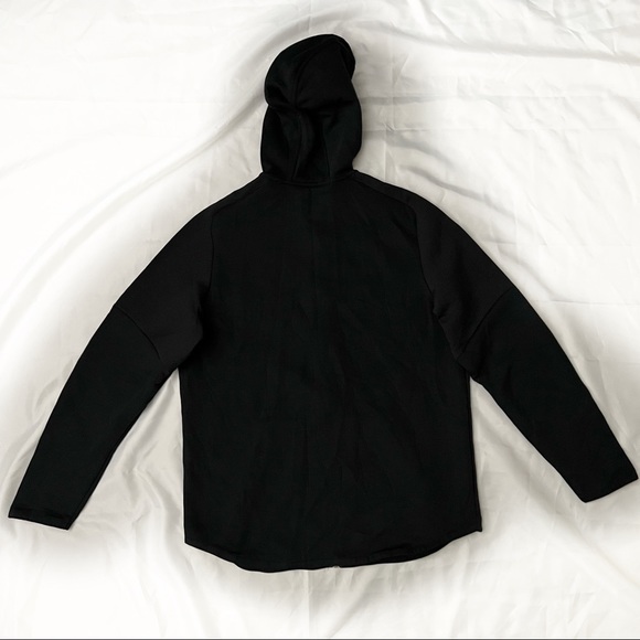 UNDER ARMOUR LIGHTWEIGHT ZIP JACKET - Picture 2 of 5